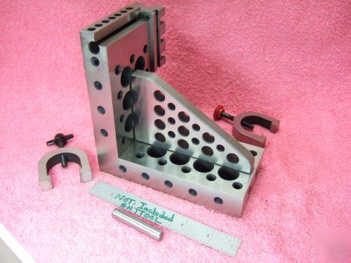 Toolmaker knee with adjustable vblock and 2 clamps wow 