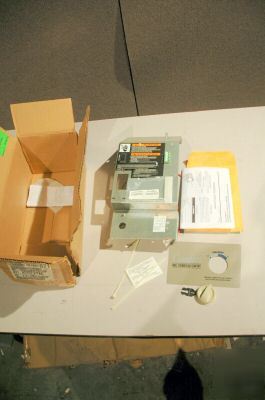 Carrier wall thermostat interface retrofit kit 