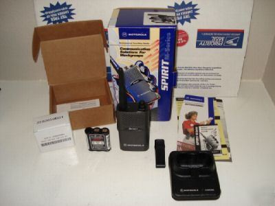 Motorola spirit MU11C xtn uhf more radios 