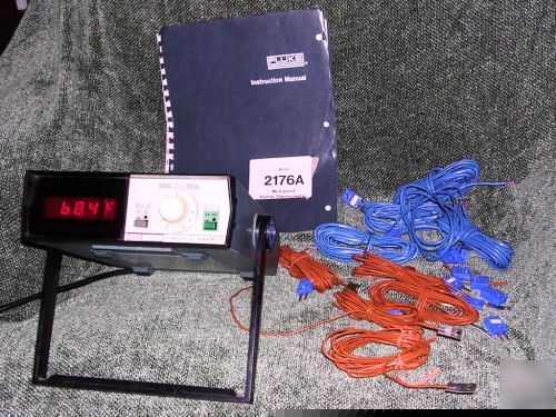 Fluke 2176A 10-ch digital thermometer w/ 5 tcs