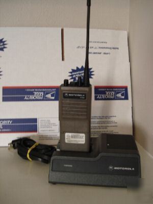 Motorola HT600 6CH vhf police fire two way radios 