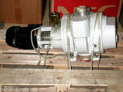 Pfeiffer balzers root vacuum pump model wkp-250A