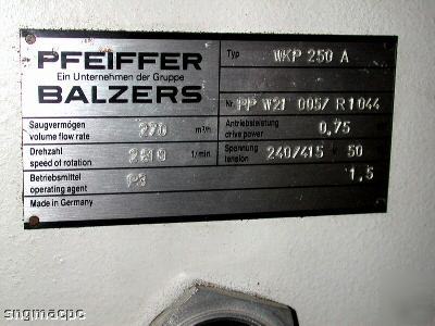 Pfeiffer balzers root vacuum pump model wkp-250A