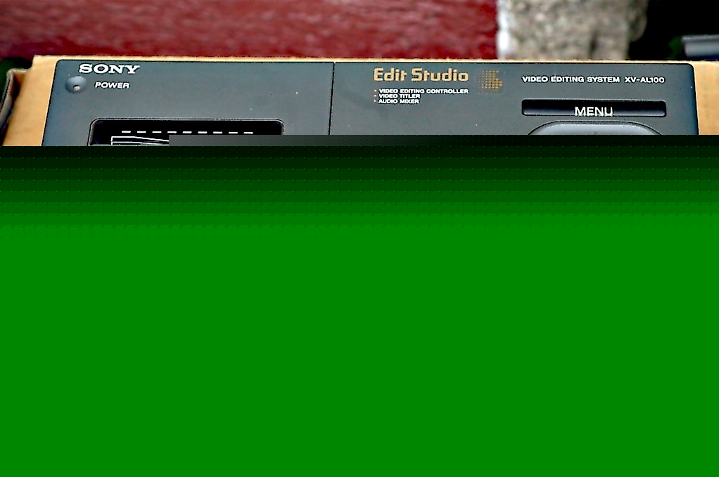 Sony xv AL100 video editing system>with box<great shape