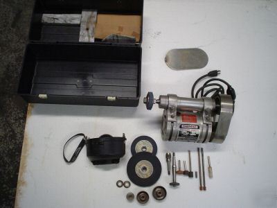 Themac precision grinder for lathes