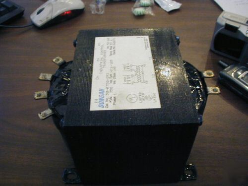 Dongan 50 - 0750 - 053 .75 kva industrial transformer