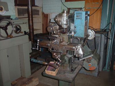 Small horz -vert. --berk- milling machine see pics. 