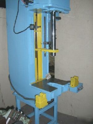 8 ton multipress gap frame hydraulic press (19991)