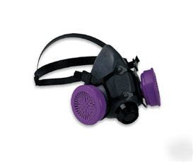 New lot of 3 north 5500 half mask respirators in pkg