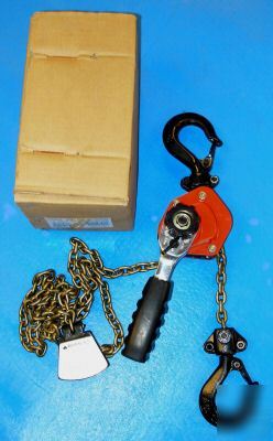 New columbus mckinnon 0215 1/2TON mini hoist