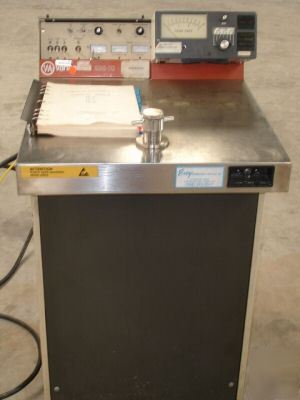 Varian 936-70-sp helium leak detector