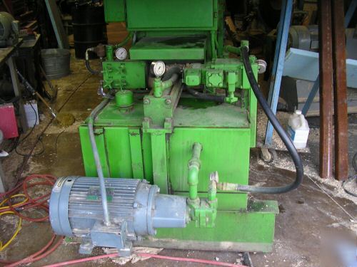 Monro 14 shavings baler, shavings bailer,maren 14 x 18