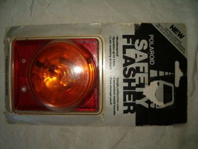 Safety flasher:vehicle/emergency-polaroid-lasts 4 hrs. 