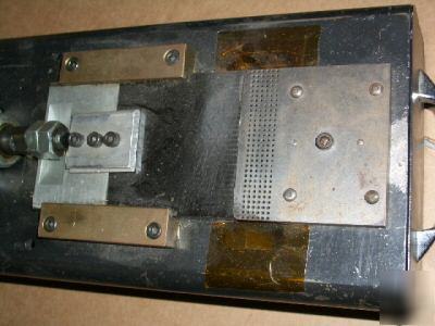 Hepco 3000-2 single stroke pneumatic lead former & die