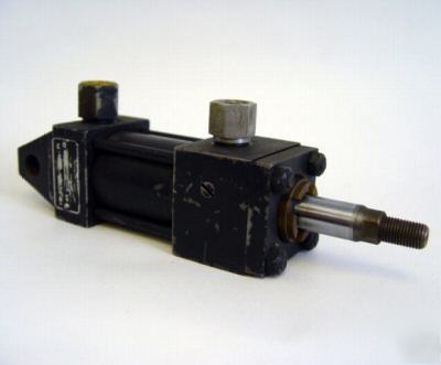 Parker hannifin pneumatic air cylinder bore 1.5 str. 1
