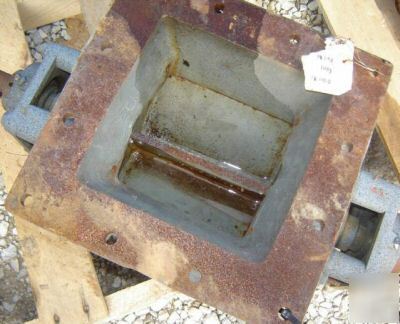 7â€ x 7â€ rotary valve, carbon steel. unused. (8034)