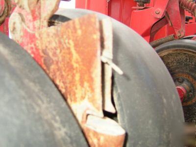 Ih 800 corn planter