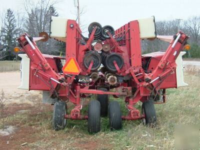 Ih 800 corn planter