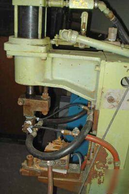Taylor winfield spot welder 30 kva