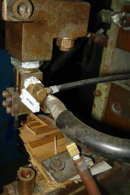 Taylor winfield spot welder 30 kva