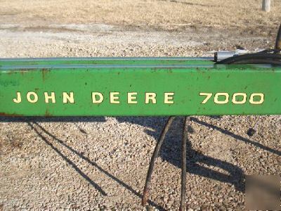 Tool bar from 12 row jd planter , good