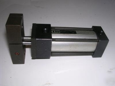 New c&c/norgren non-rotating air cylinder 1-1/8