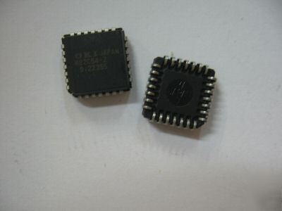 12PCS p/n M82C542 ; cmos progr inter timer SO32