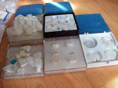 Lot of miscellaneous optics, filters, for laser (?) 