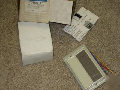 Johnson CONTROLST58EA-1C low voltage thermostat