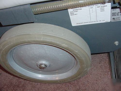Advance aquamatic seletxic carpet extractor cleaner 