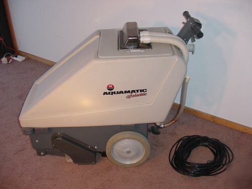 Advance aquamatic seletxic carpet extractor cleaner 