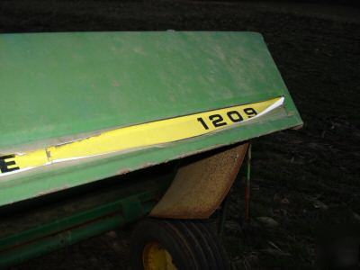John deere 1209 haybine