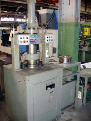 Extrude series 77-c vertical abrasive deburr & polish