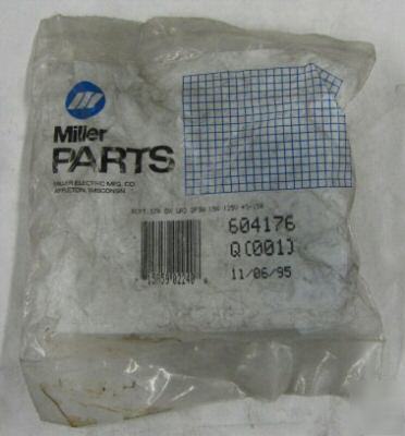 Miller 604176 rcpt, str dx grd 2P3W 15A 125V 5-15R