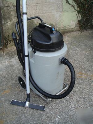 Numatic wet and dry vacuum cleaner hoover industrial
