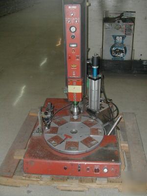 Branson 8400 with assembly table