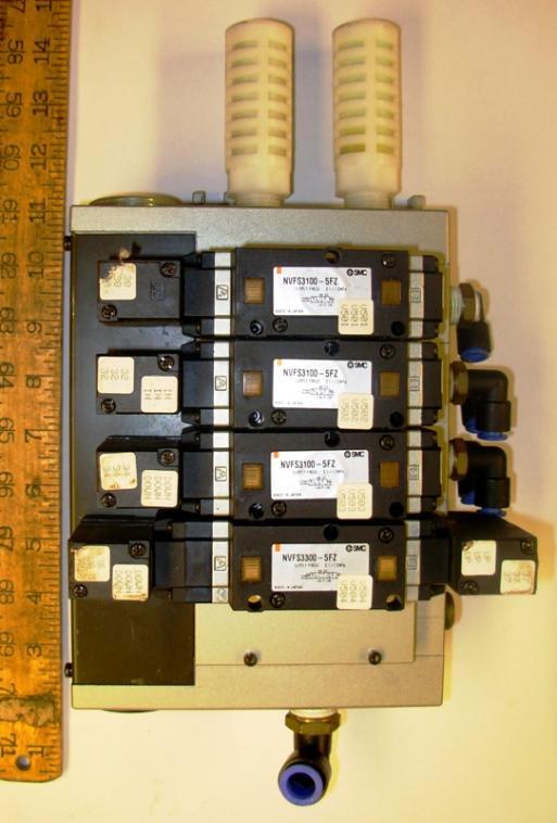 Smc solenoid valves lot of 4 with base NVFS3100-5FZ