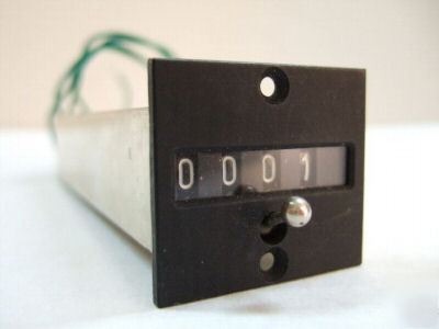 Sodeco TCEZ5E 4 digit reset impulse counter TCEZ4ERZ n