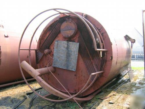 1700 cubic foot silo with legs 2434