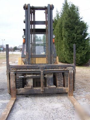 Caterpillar 15,500 lb dual wheel pneumatic forklift